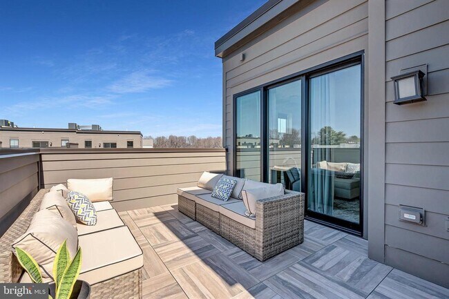 Building Photo - 1249 Northside Park Blvd