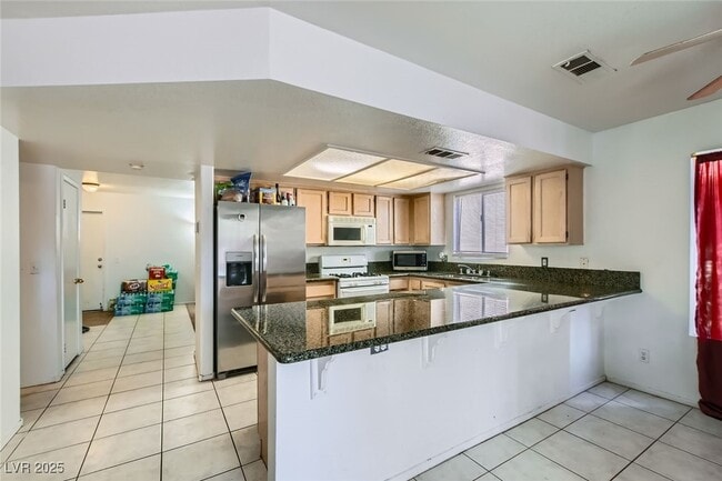 Building Photo - 8249 Cactus Canyon Ct