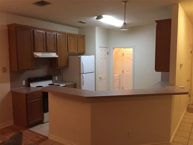 Building Photo - 8010 Willet Trail