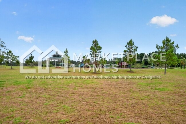 Building Photo - 15623 Plum Brk Dr