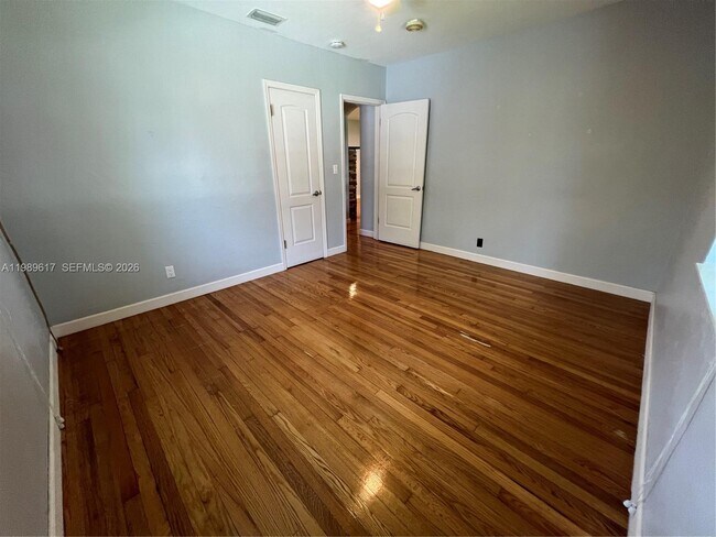 Building Photo - 432 Palmetto Dr