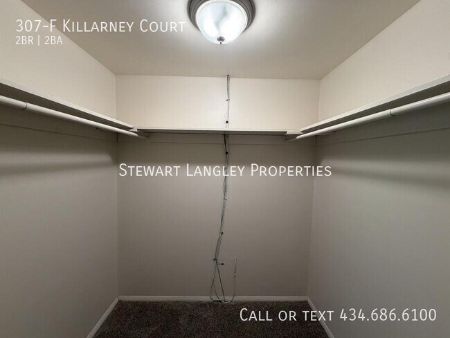 Building Photo - 307-F Killarney Court-