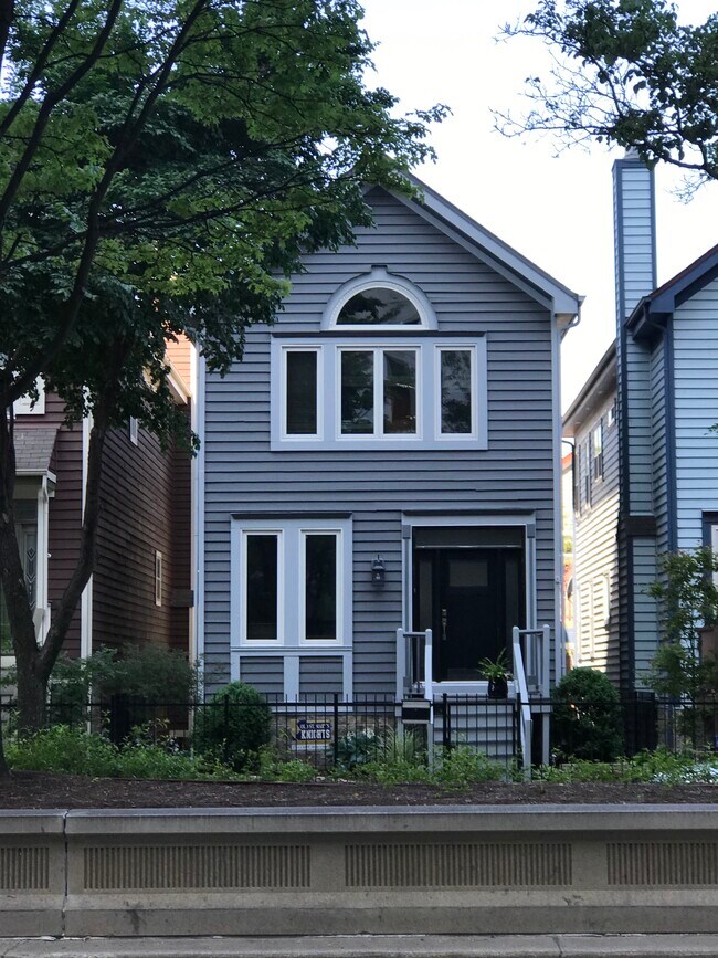 Primary Photo - 1242 S State St