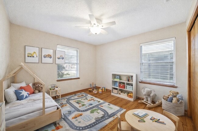 Building Photo - 2115 Gardenia Dr