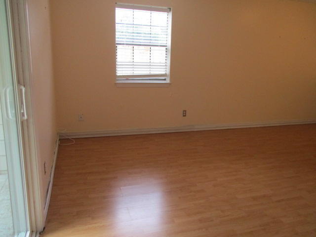 Building Photo - 333 Woodham Ct