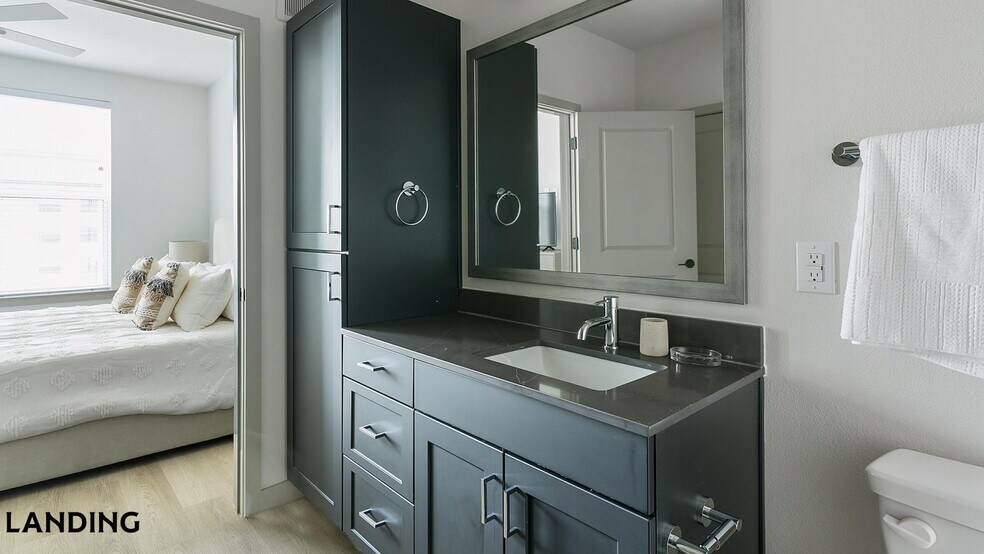 Building Photo - 91 Jensen Dr