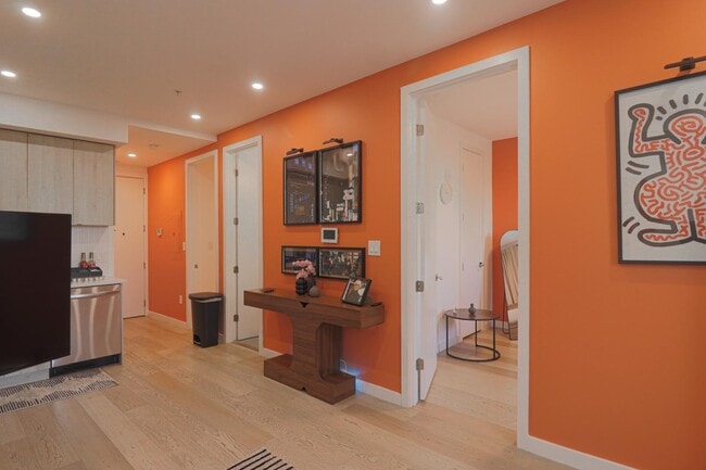 Building Photo - 1806 A St NE