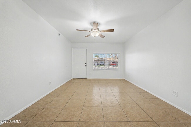 Building Photo - 9010 W Griswold Rd