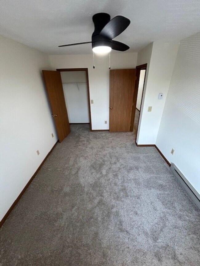Building Photo - 2-Bedroom Townhome in Troy, OH - Available Now!