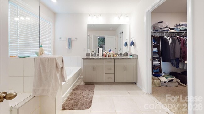 Building Photo - 4110 Steel Wy