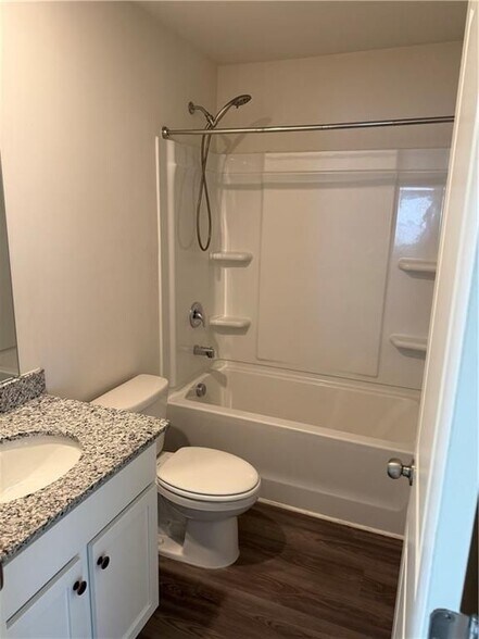 Building Photo - 530 Pemberton St