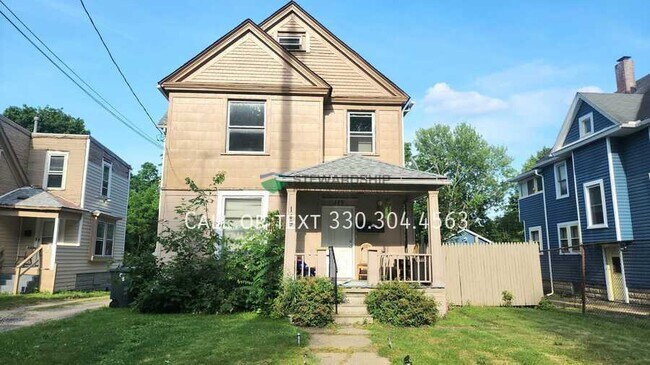 Building Photo - 149 Rhodes Ave