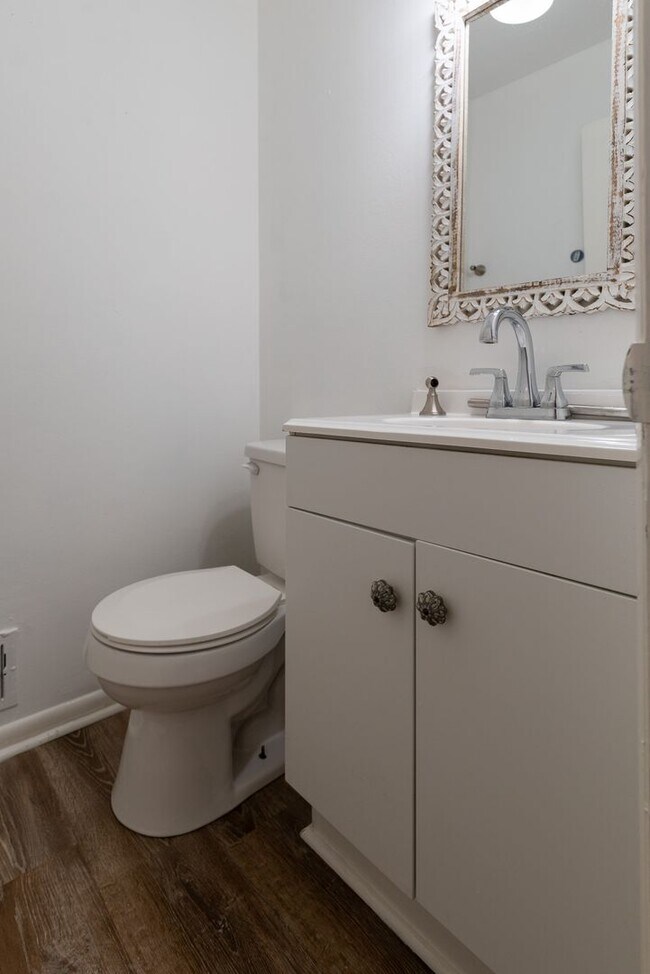 Building Photo - 2906 Brinkey Way