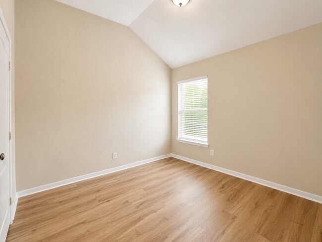 Building Photo - 3011 Sunchase Ct