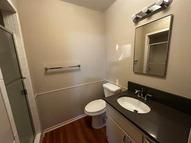 Building Photo - 2104 Wordsworth Dr