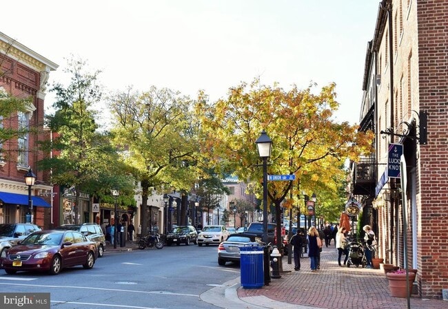 Building Photo - 568 N St Asaph St