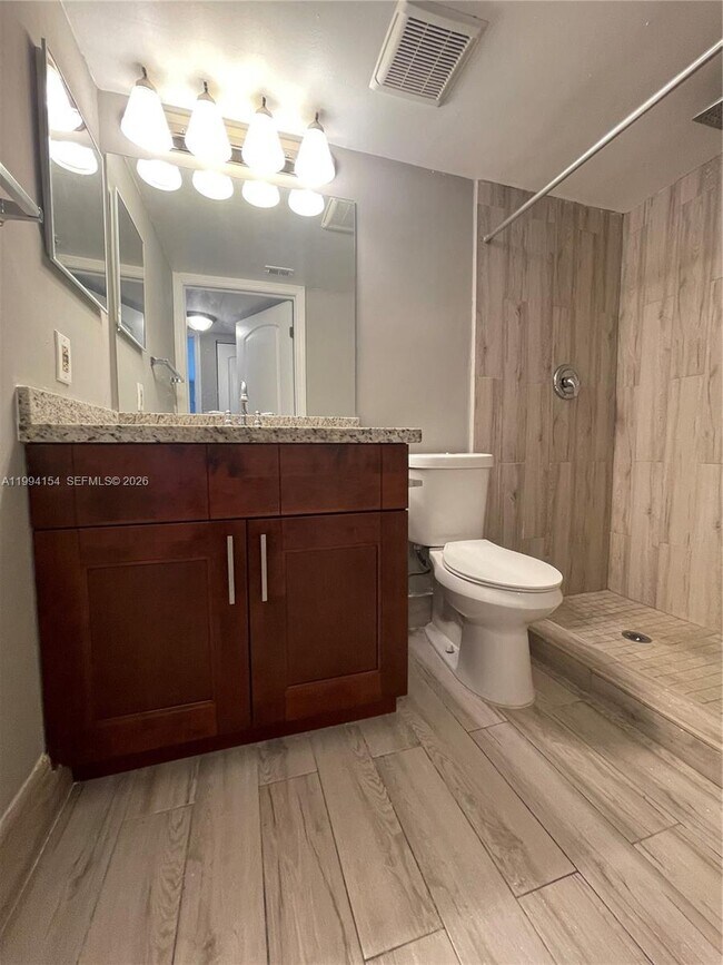 Building Photo - 5200 NW 31st Ave