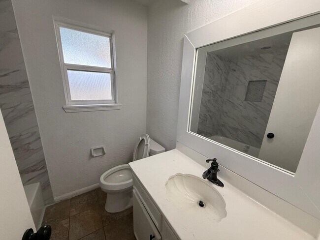 Building Photo - 8230 Amurwood Dr