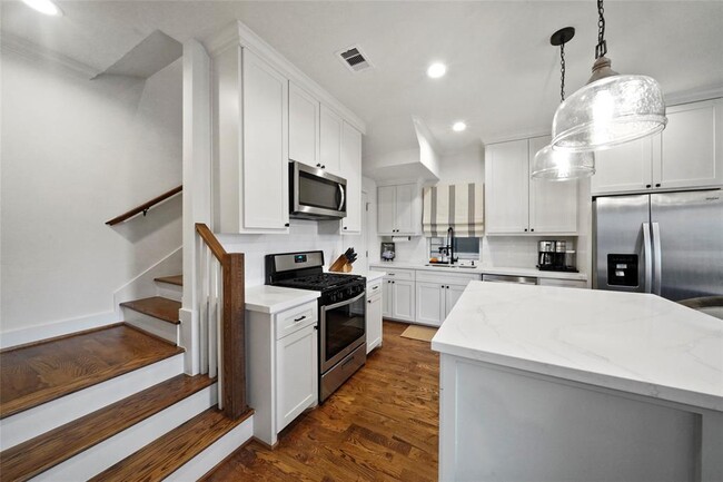 Building Photo - 3400 Castor St