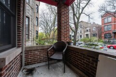 Building Photo - 1019 W Oakdale Ave