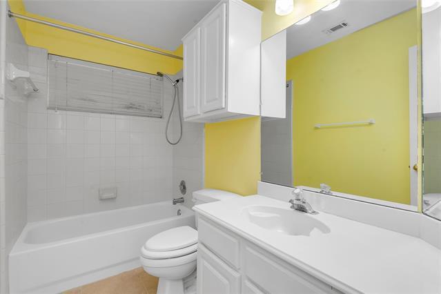 Building Photo - 1404 Ranch Hill Dr