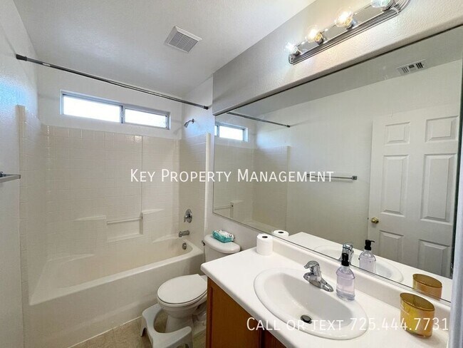 Building Photo - 605 Sonoran Heights Ave