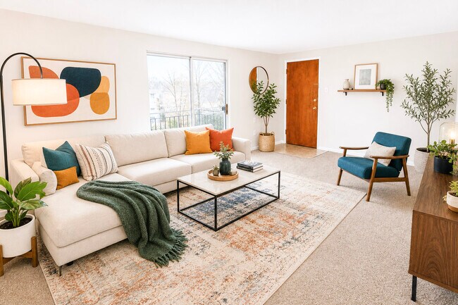 Interior Photo - NOLL AVENUE -- 070