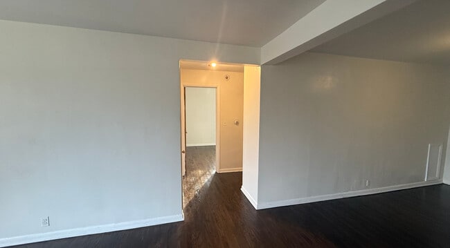 Building Photo - 1014 Edwards St