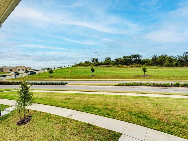 Building Photo - 7904 Mandela Bend