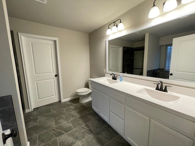 Building Photo - 3907 Abingdon Dr