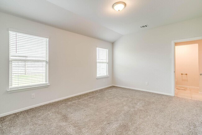 Building Photo - Nice 3 Bed, 2 Bath House in Creekside Esta...