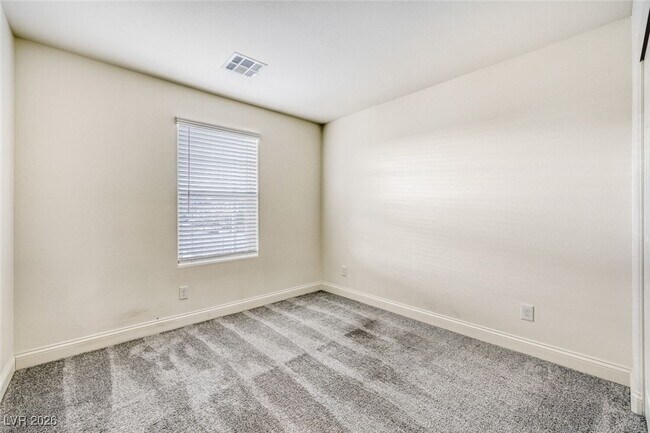 Building Photo - 10426 Mount Charleston Ave