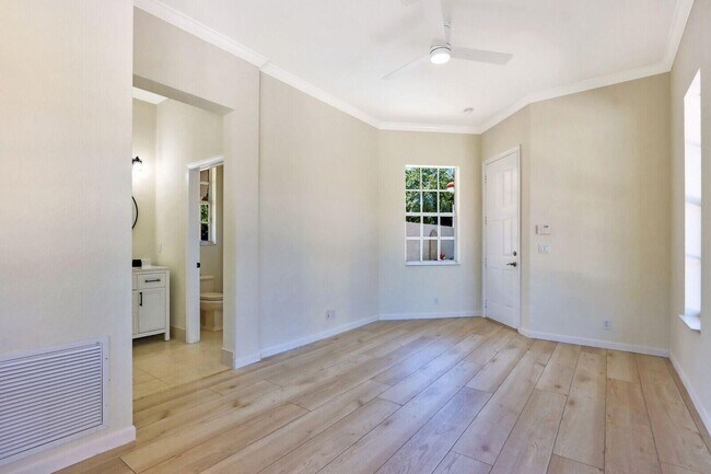 Building Photo - 154 Via Rosina