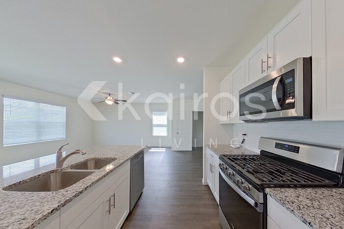 Building Photo - 32150 Katelin Cir