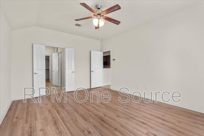 Building Photo - 1729 Park Trails Blvd