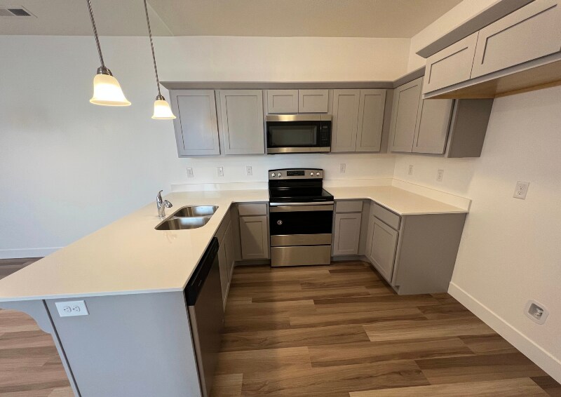 Building Photo - 781 N 380 W