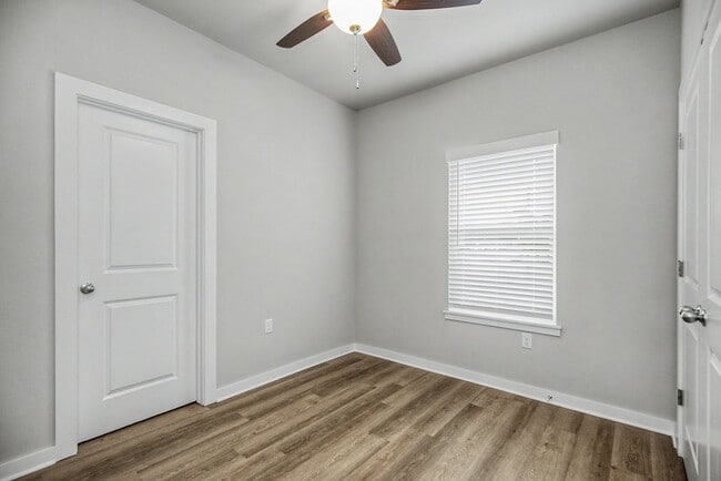 Building Photo - ***401 S. 29th Street***