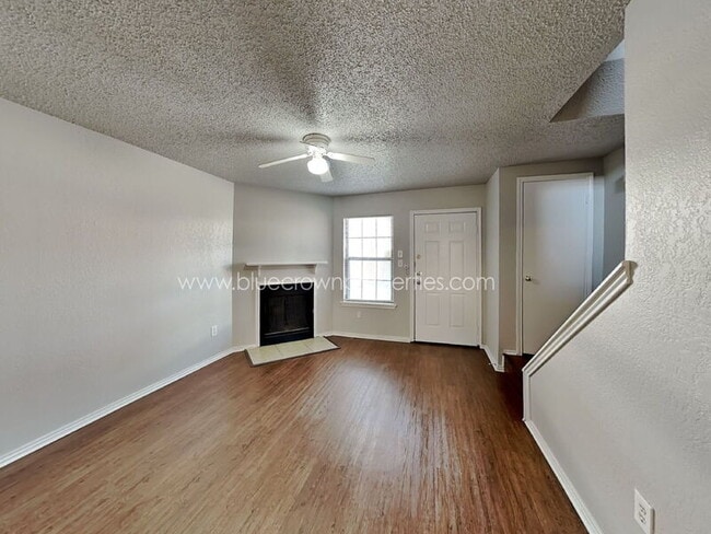 Building Photo - 648 S Rogers Rd