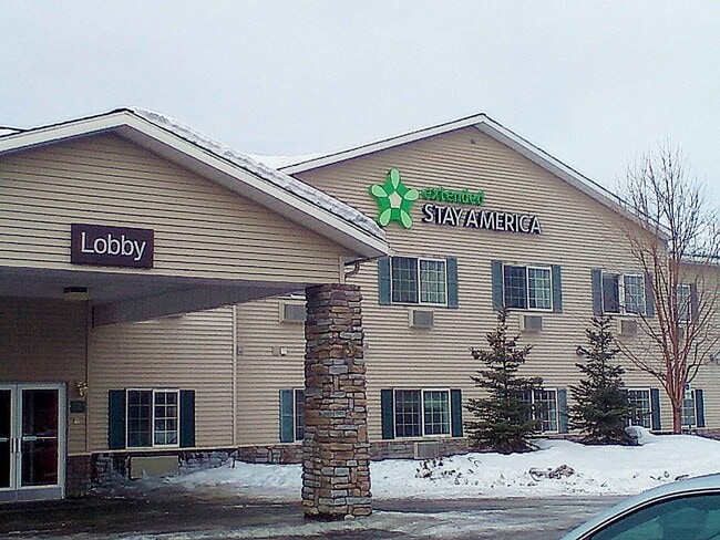 Building Photo - 4580 Old Airport Rd