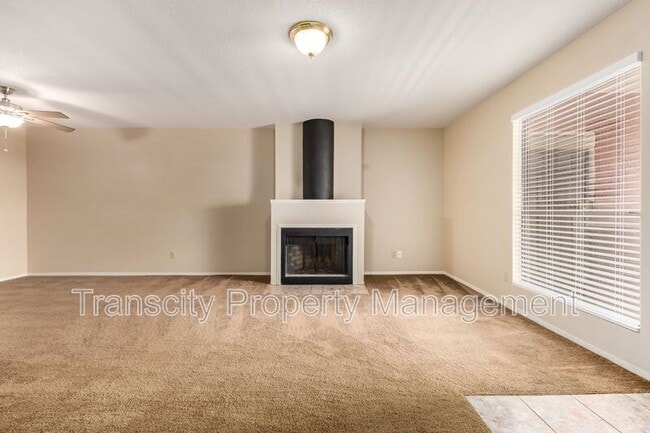 Building Photo - 1340 N Recker Rd