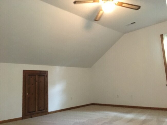 Building Photo - **Beautiful Ranch Home in Etheridge Manor**