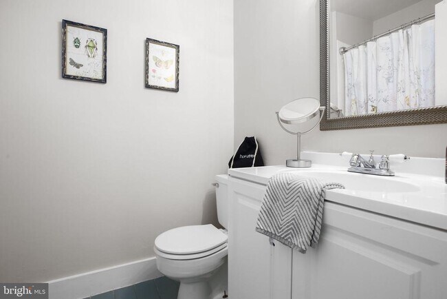 Building Photo - 316 Frederick St