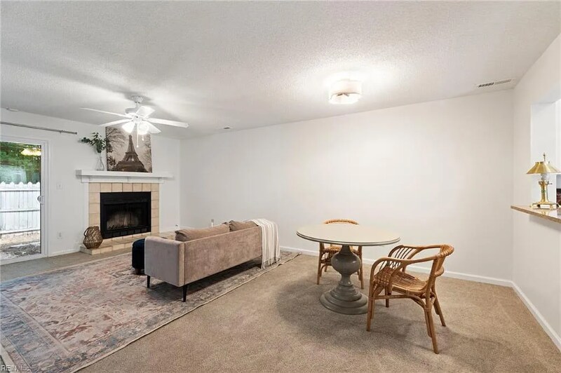 Building Photo - 732 Hecate Dr