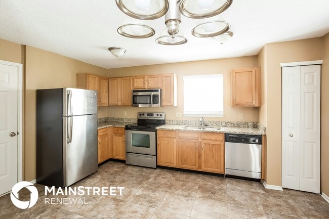 Building Photo - 113 Winterwood Dr