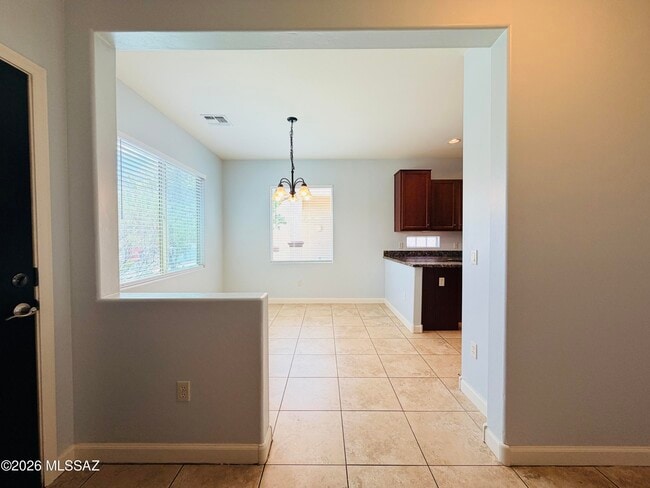 Building Photo - 9859 N Crook Ln