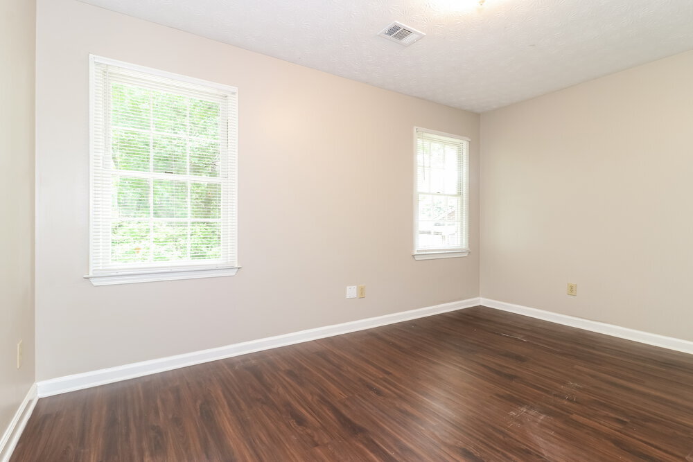 Building Photo - 2885 Summit View Ct