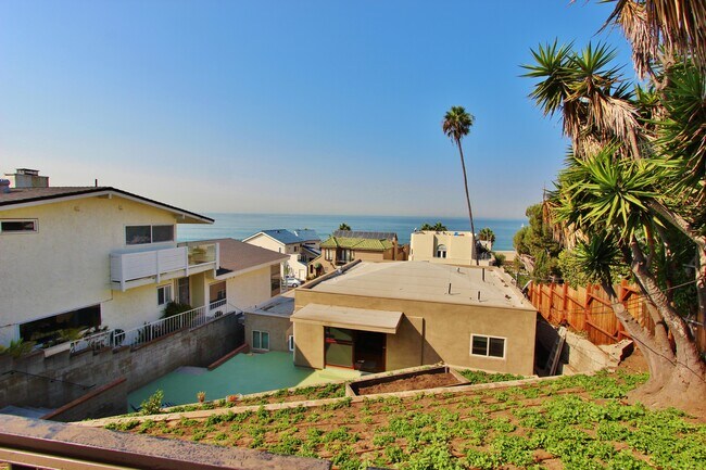 Building Photo - 7328 VISTA DEL MAR Ln