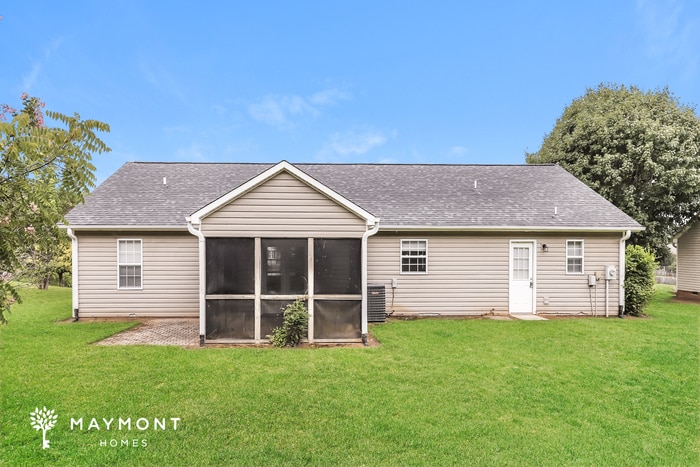 Building Photo - 146 Central Oaks Rd