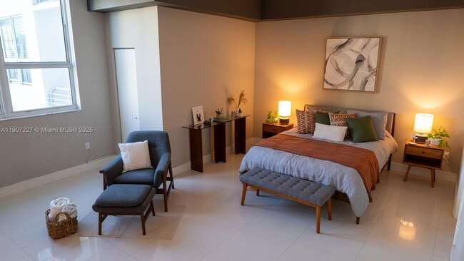 Building Photo - 133 NE 2nd Ave