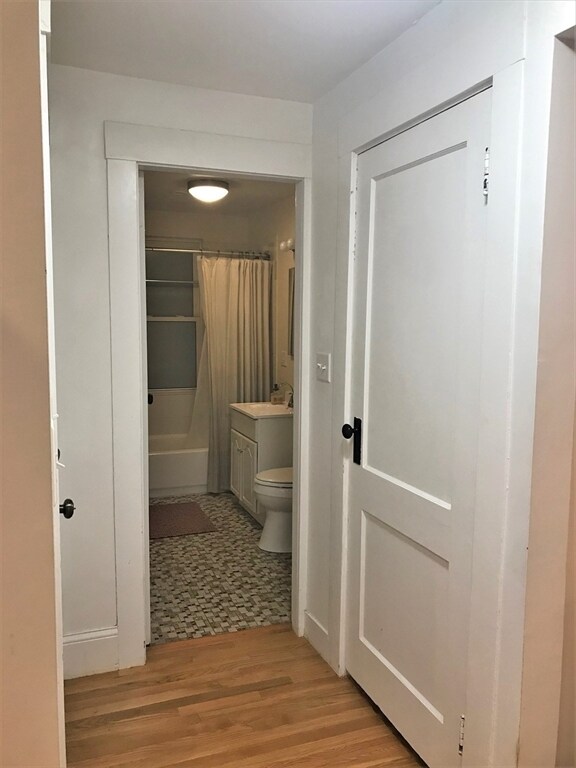 Building Photo - 76 Wenham St